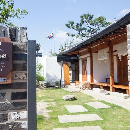 Ohnewwall Guesthouse Чонджу Екстериор снимка