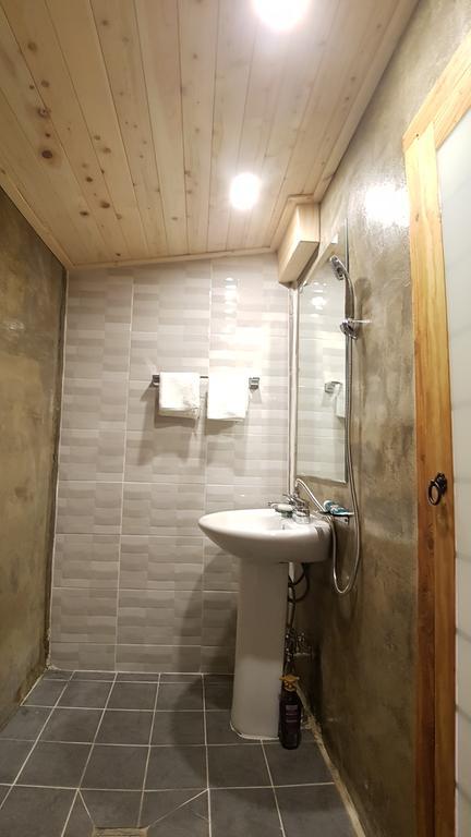 Ohnewwall Guesthouse Чонджу Екстериор снимка
