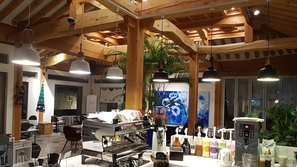 Ohnewwall Guesthouse Чонджу Екстериор снимка