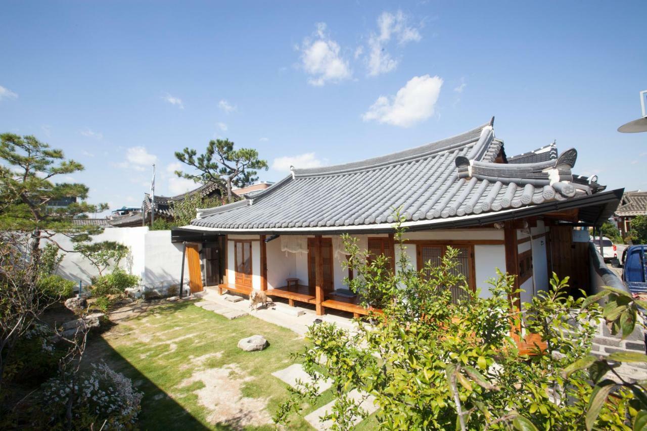 Ohnewwall Guesthouse Чонджу Екстериор снимка